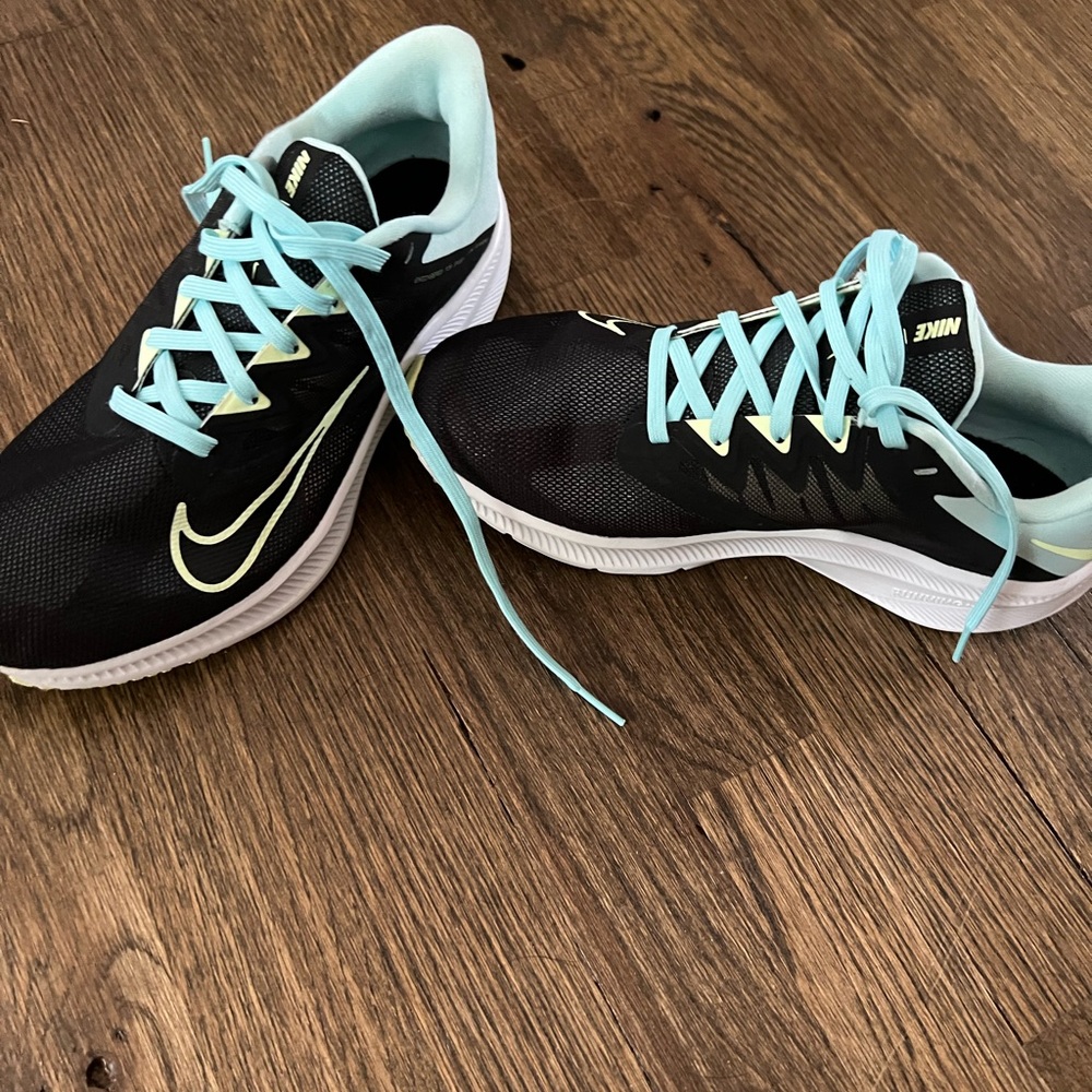 Nike shoes Women’s size 8